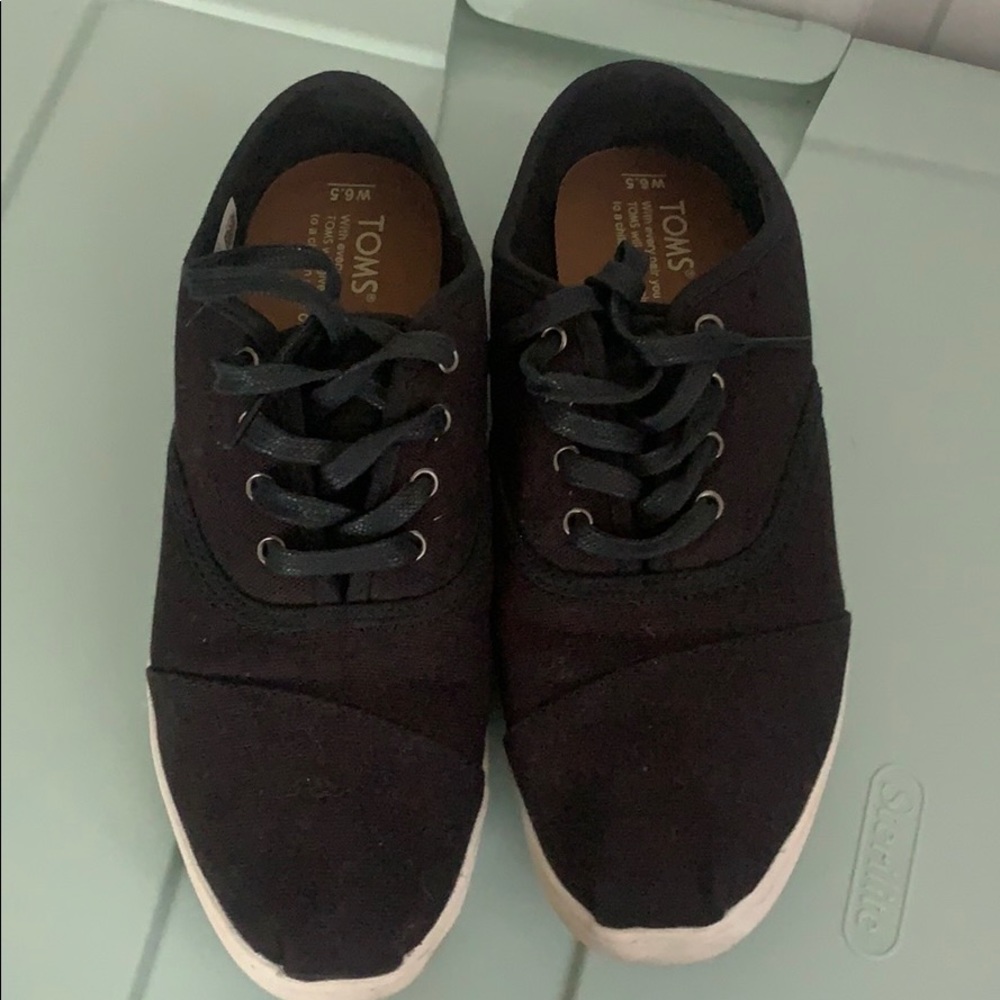 Toms Sneakers